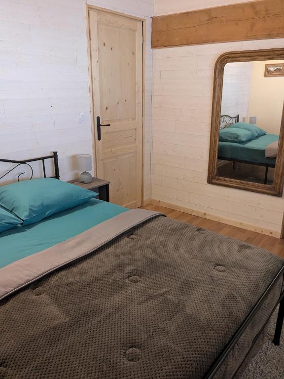 Chambre RDC, gîte La Grange